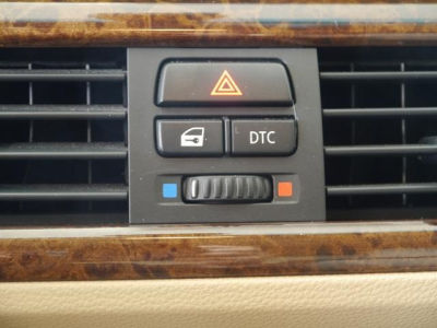 2006 BMW 330  i