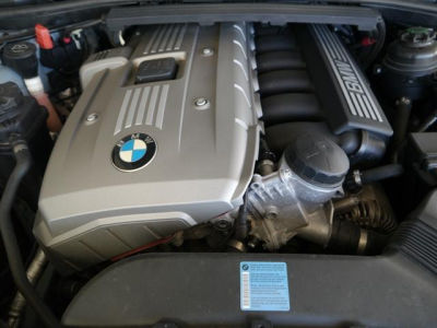2006 BMW 330  i