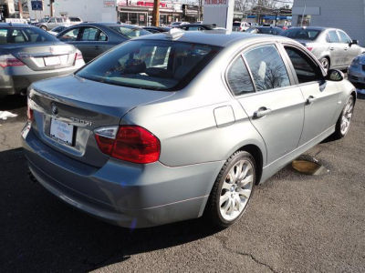 2006 BMW 330  xi