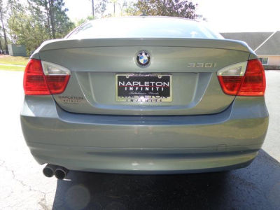 2006 BMW 330  i