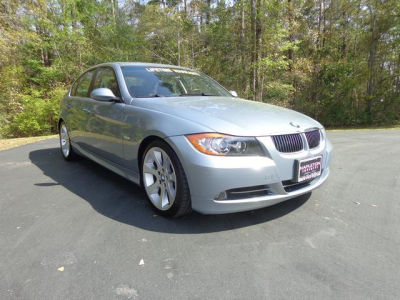 2006 BMW 330  i