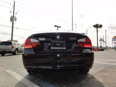 2006 BMW 330 i