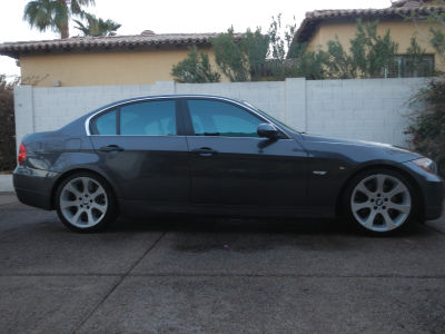 2006 BMW 330  i