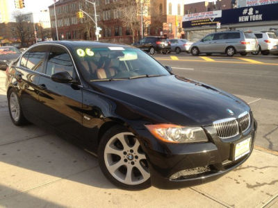 2006 BMW 330  i