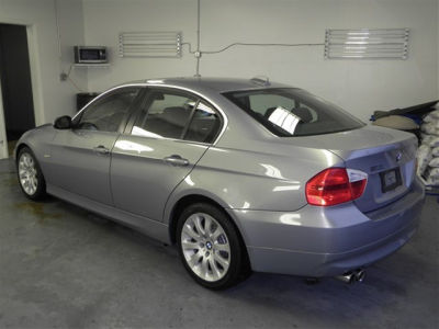 2006 BMW 330 i