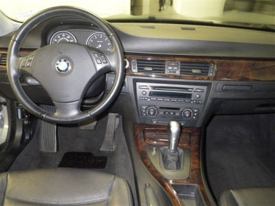 2006 BMW 330 i