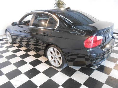 2006 BMW 330 i