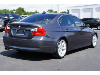 2006 BMW 330 i