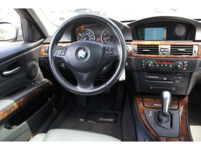 2006 BMW 330 i