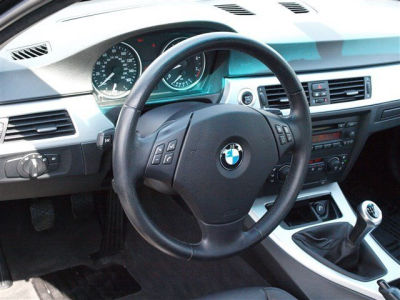 2006 BMW 330 i