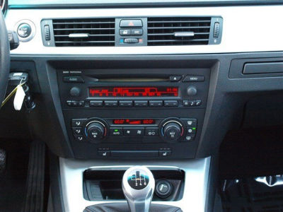 2006 BMW 330 i