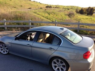 2006 BMW 330  i