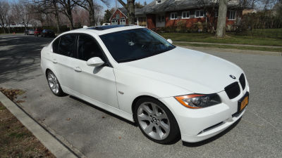 2006 BMW 330  i