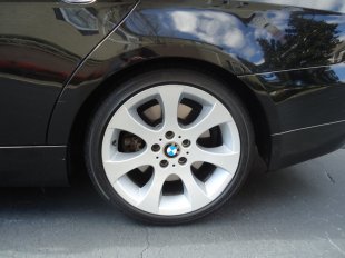 2006 BMW 330  i