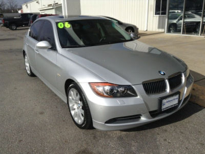 2006 BMW 330  xi