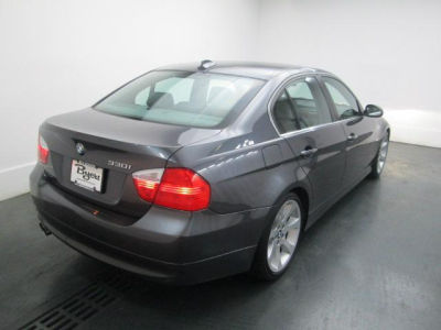 2006 BMW 330  i