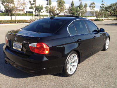 2006 BMW 330  i