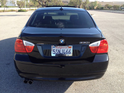 2006 BMW 330  i