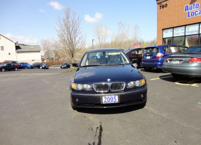 2005 BMW 330  xi