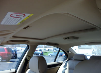 2005 BMW 330  xi