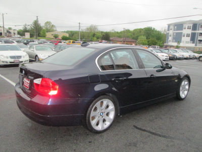 2006 BMW 330  i