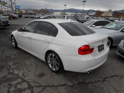 2006 BMW 330  i