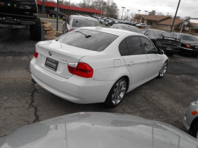 2006 BMW 330  i