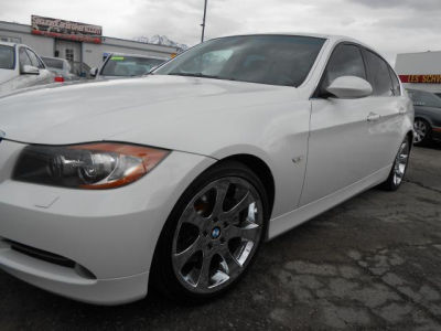 2006 BMW 330  i