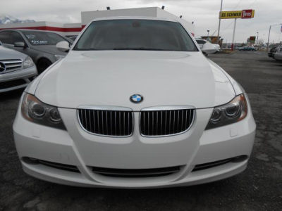 2006 BMW 330  i