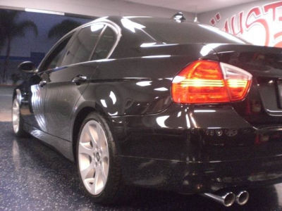 2006 BMW 330  i