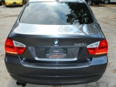 2006 BMW 330 i