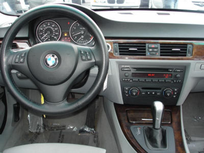 2006 BMW 330 i