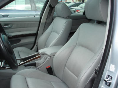 2006 BMW 330 i