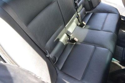 2006 BMW 330  i