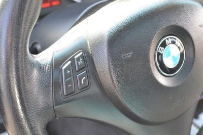 2006 BMW 330  i