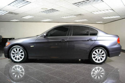 2006 BMW 330  i
