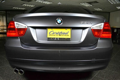 2006 BMW 330  i