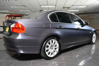 2006 BMW 330  i