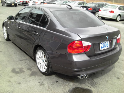 2006 BMW 330  i