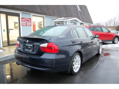2006 BMW 330 i
