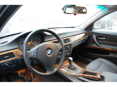 2006 BMW 330 i