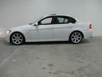 2006 BMW 330  i