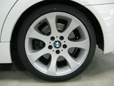 2006 BMW 330  i