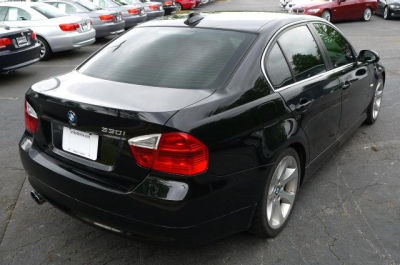 2006 BMW 330  i
