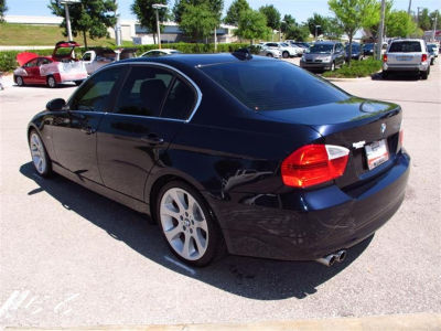 2006 BMW 330  i