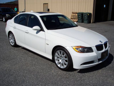 2006 BMW 330  xi