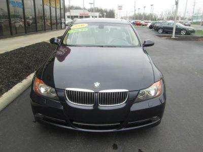 2006 BMW 330  xi