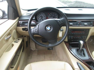 2006 BMW 330  xi