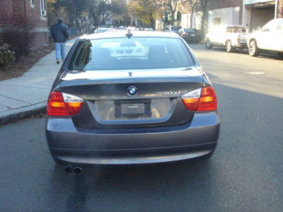 2006 BMW 330  xi