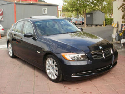 2006 BMW 330  i